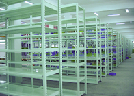 Des étagères en acier de qualité industrielle conçues pour la durabilité