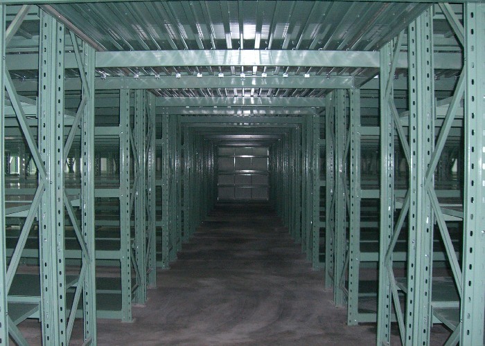 Le stockage de niveau multi en métal rayonne/défilement ligne par ligne à usage moyen de palette de mezzanine